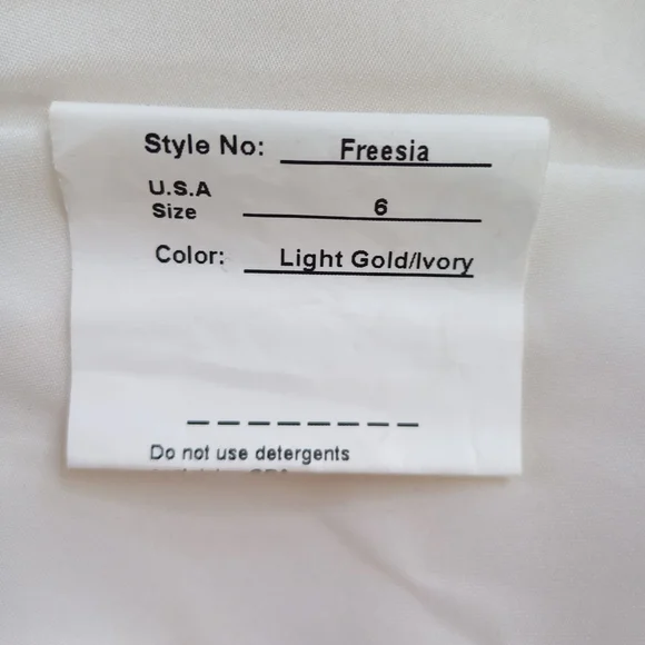 Anthropologie BHLDN Whispers + Echos Freesia lace strapless wedding gown - Picture 14 of 16